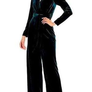 Chic Green Velvet Jumpsuit